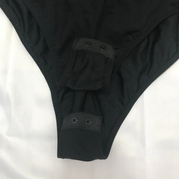 Zara bodysuit with butterfly sleeves - Picture 3 of 3